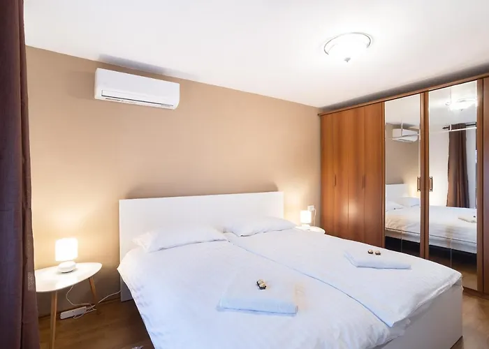 Boutique House Rustikana إيزولا