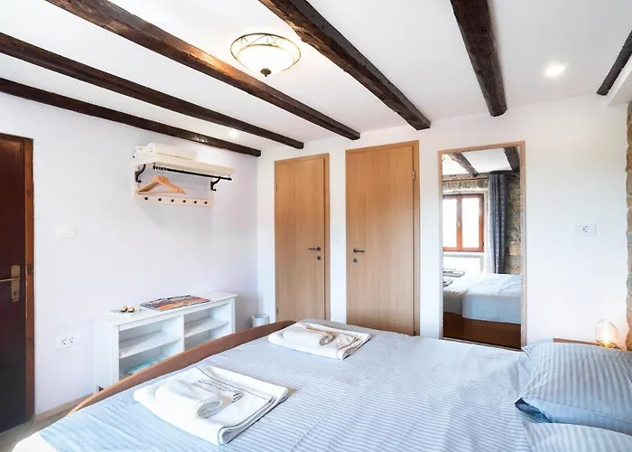 Boutique House Rustikana * إيزولا