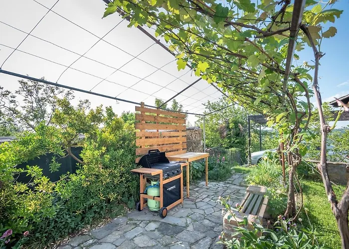 بيت للعطل Boutique House Rustikana إيزولا