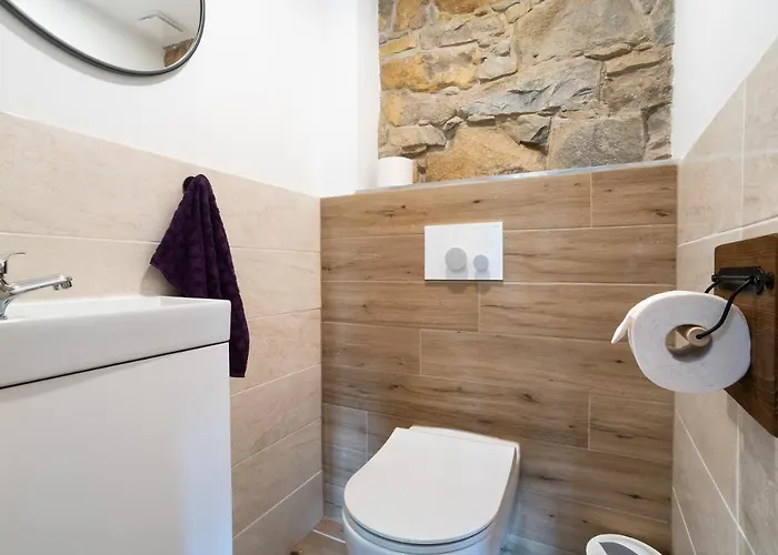 Boutique House Rustikana * إيزولا